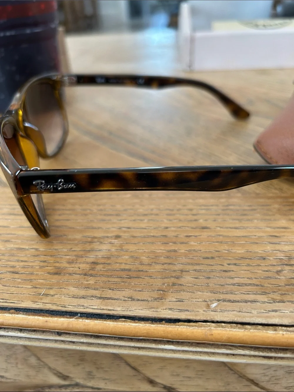 Ray-Ban Black Frame Brown Gradient Lens Sunglasses, EUC